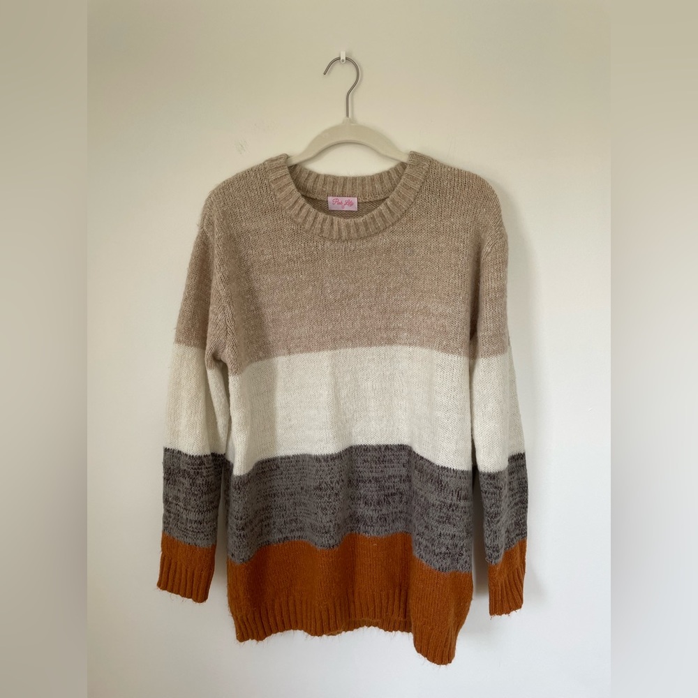 Pink Lily Sweater Size S